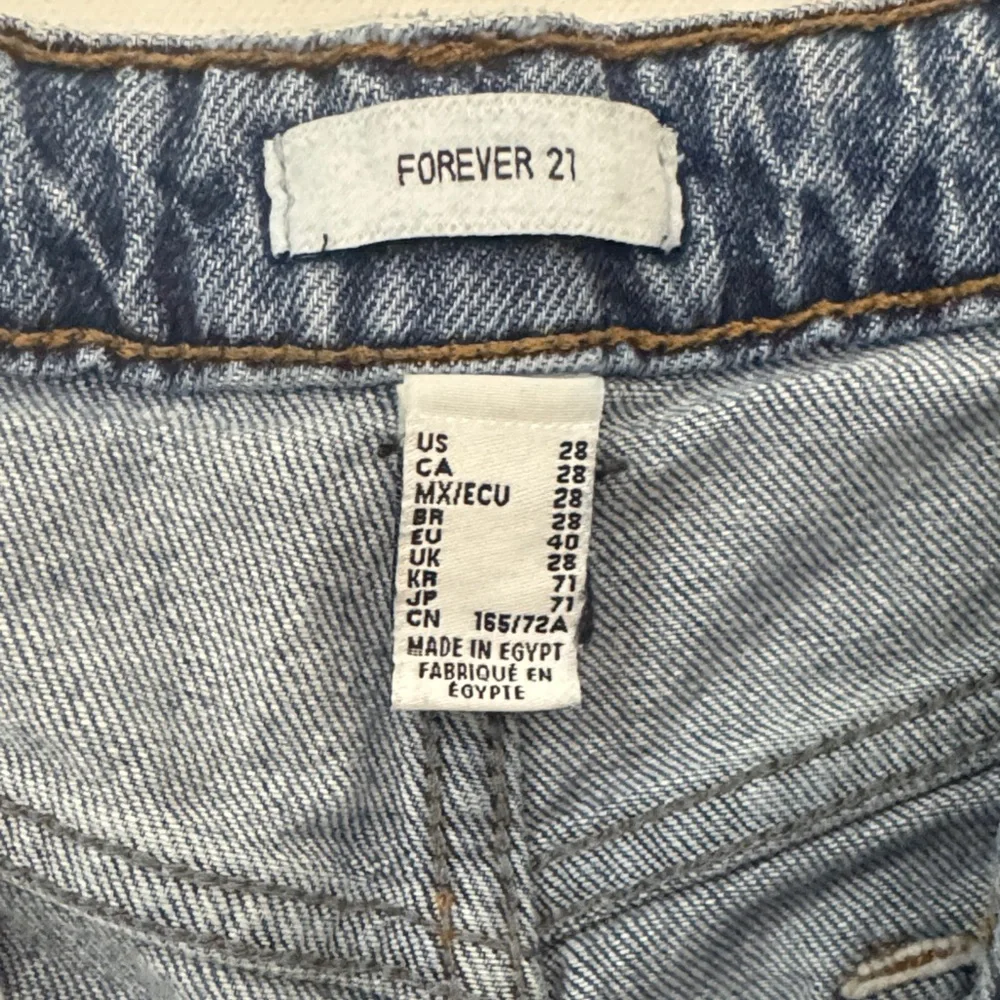 F21 Midrise Straight Leg Jeans size 28 - Picture 6 of 9